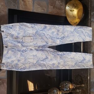 Nwt Elie Tahari white blue pants type jeans